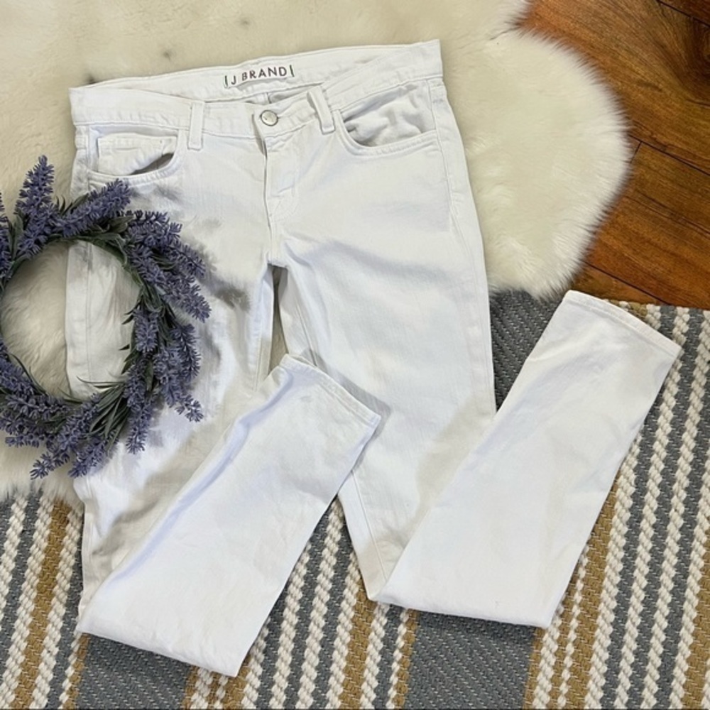 J Brand white denim skinny jeansB3-16